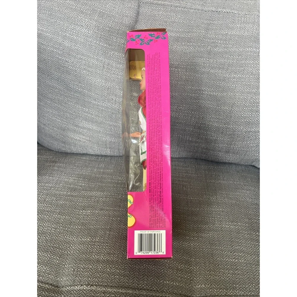 1997 SPECIAL EDITION HOLIDAY TREATS BARBIE